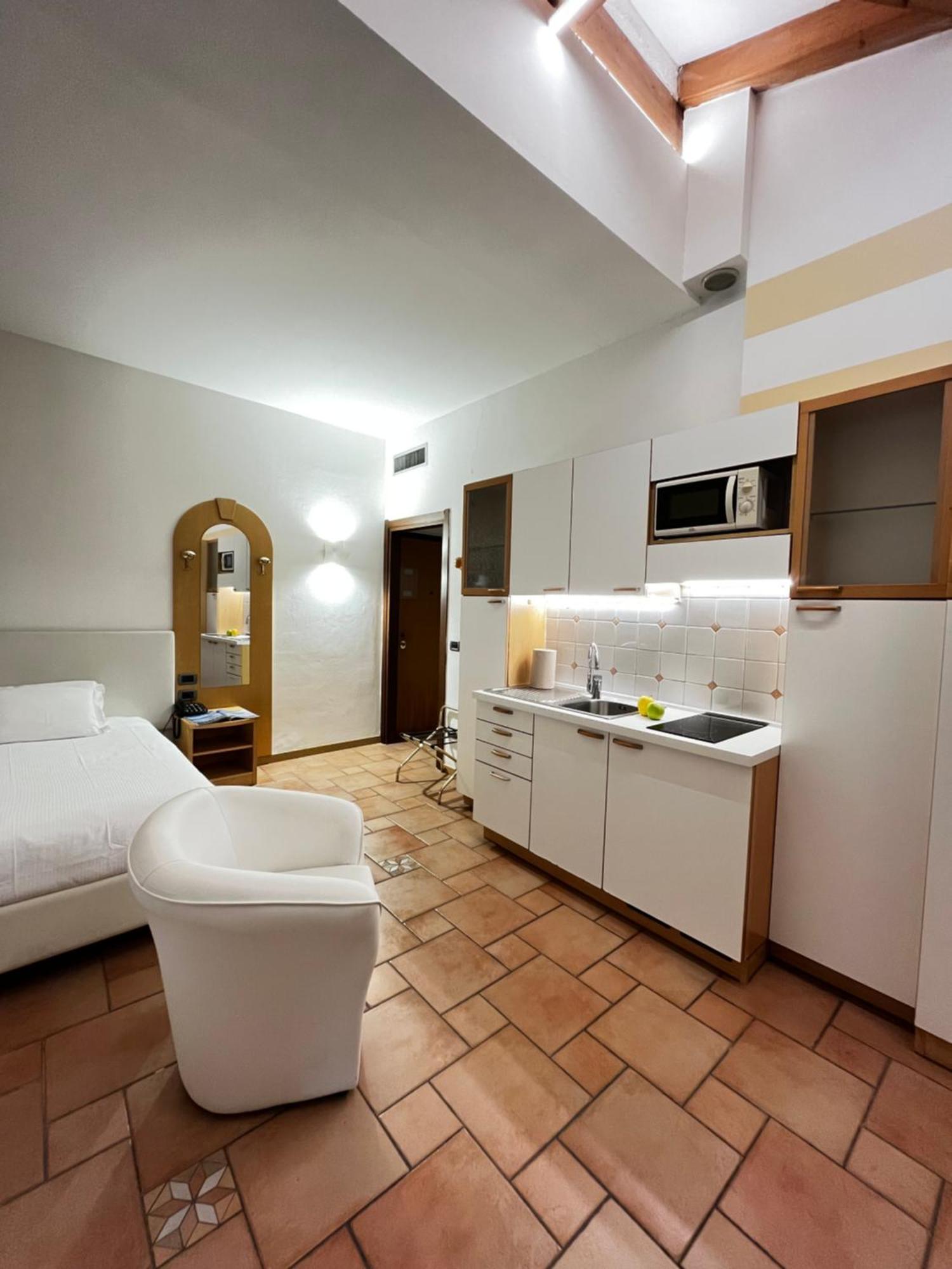 Manci Apartments By Hotel America ترينتو المظهر الخارجي الصورة